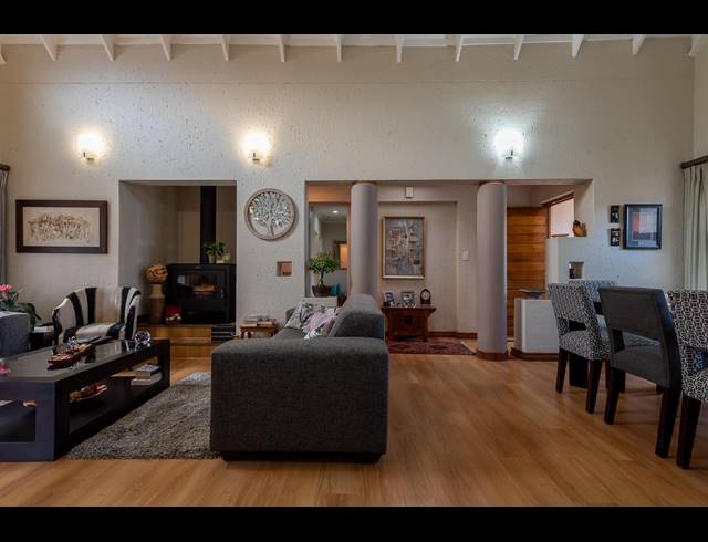 3 BEDROOM TOWNHOUSE SOLD IN GLENVISTA